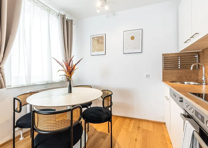 Boho By Jr - Main Station, Belvedere, Center Appartement Wenen
